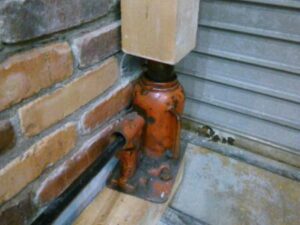 DIY セルフリノベーション『家を持ち上げる!?』