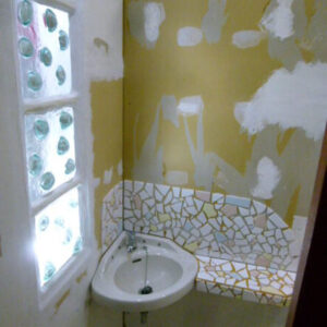 DIY セルフリノベーション『トイレ改装中！』