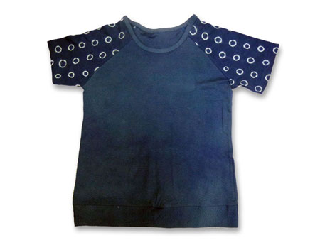 100％オリジナルTシャツ