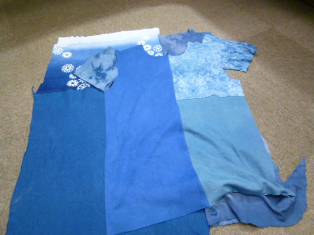 藍のパッチワークTシャツ