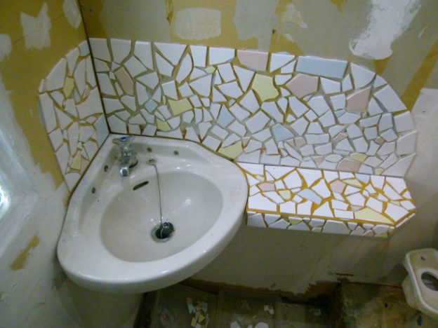 DIY セルフリノベーション『モザイクタイルの洗面台』②