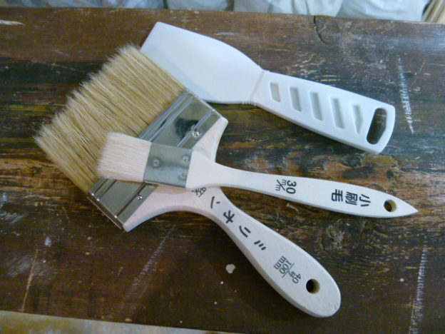 DIY 漆喰を刷毛(はけ)で塗ってみた ①