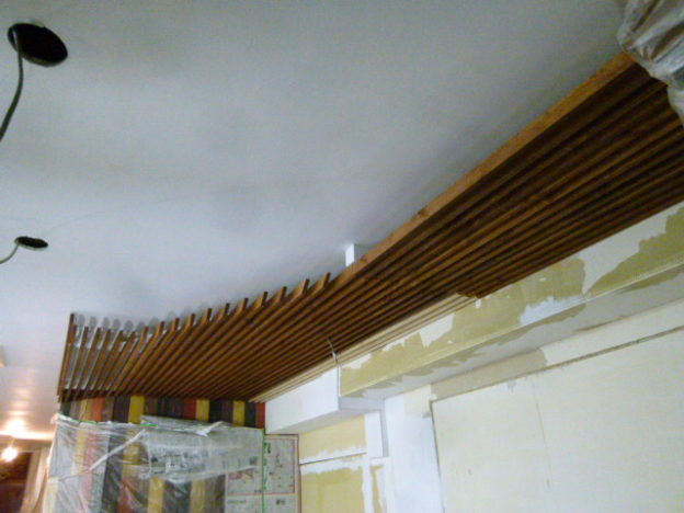 DIY セルフリノベーション『木のルーバー天井を作る (完結編）』