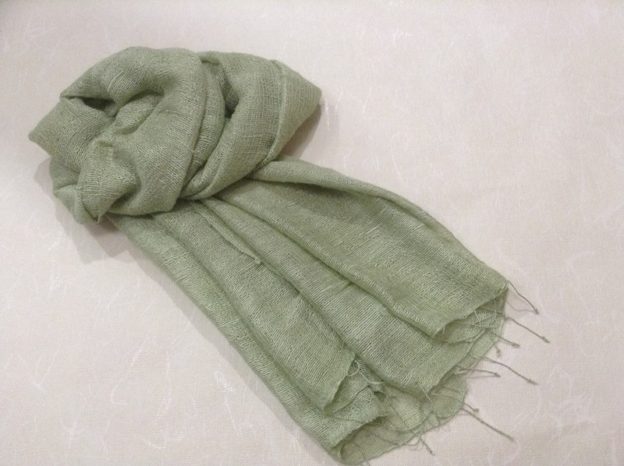 ニンジン染めのショール