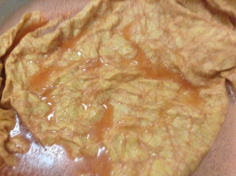 ろうけつ（亀裂模様）の染め方 （前編）