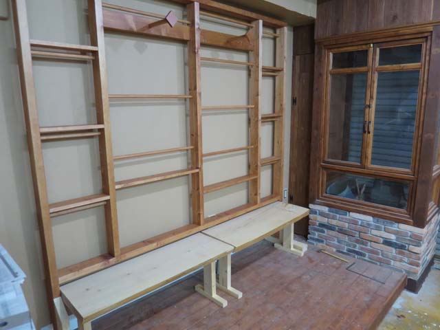 DIY セルフリノベーション『壁面ディスプレイ棚』