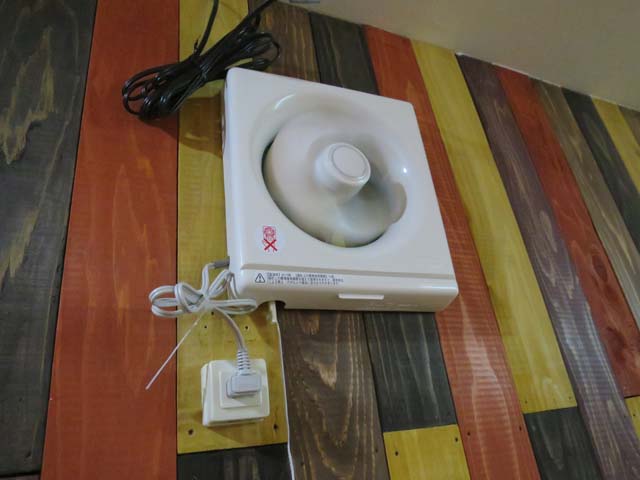 DIY セルフリノベーション『換気扇の設置』