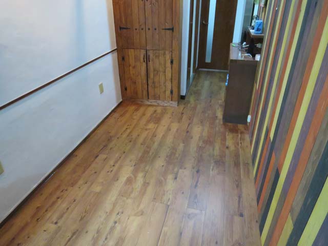 DIY セルフリノベーション『床を張る』