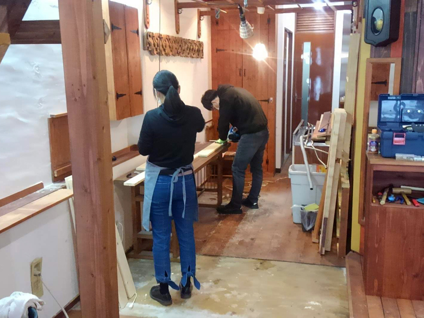 ひとつ屋は改装中です。