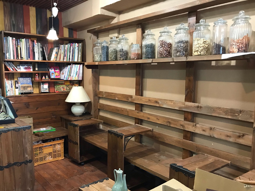 ひとつ屋 リニューアル中!