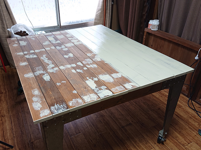 シャビーナチュラルな作業台