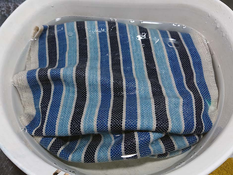 藍染め＆手織りのバッグ