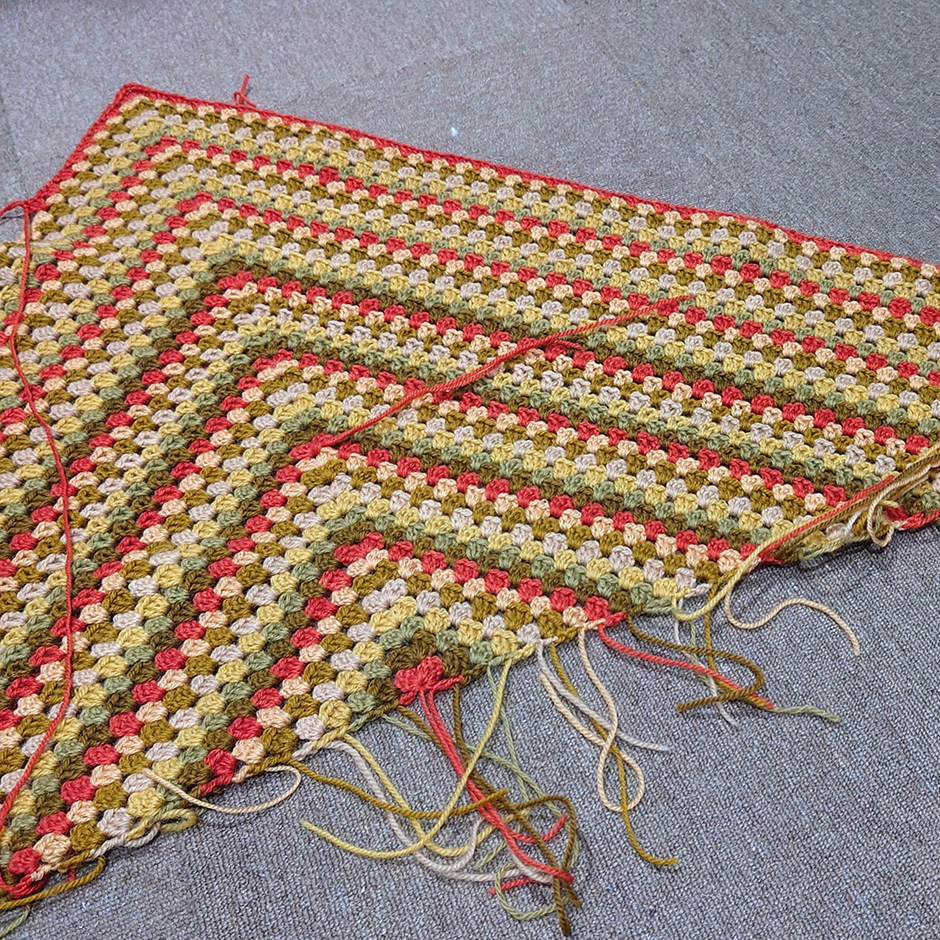 草木染の三角ショール