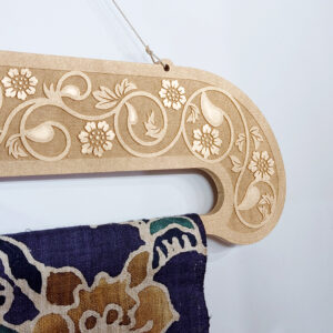 タペストリーハンガー （花唐草／ゴールド） ウォールデコ 壁掛け　手織り 作品展示　おしゃれ　オリジナル商品　日本製