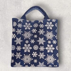 『リスマス ―― 冬の贈り物』展出品「雪の結晶バッグ」