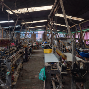 木製自動織機が届きました!